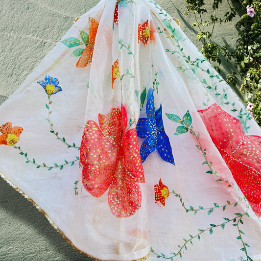 Rangon ki Bahar |  Embellished Dupatta | kalamnkora.com